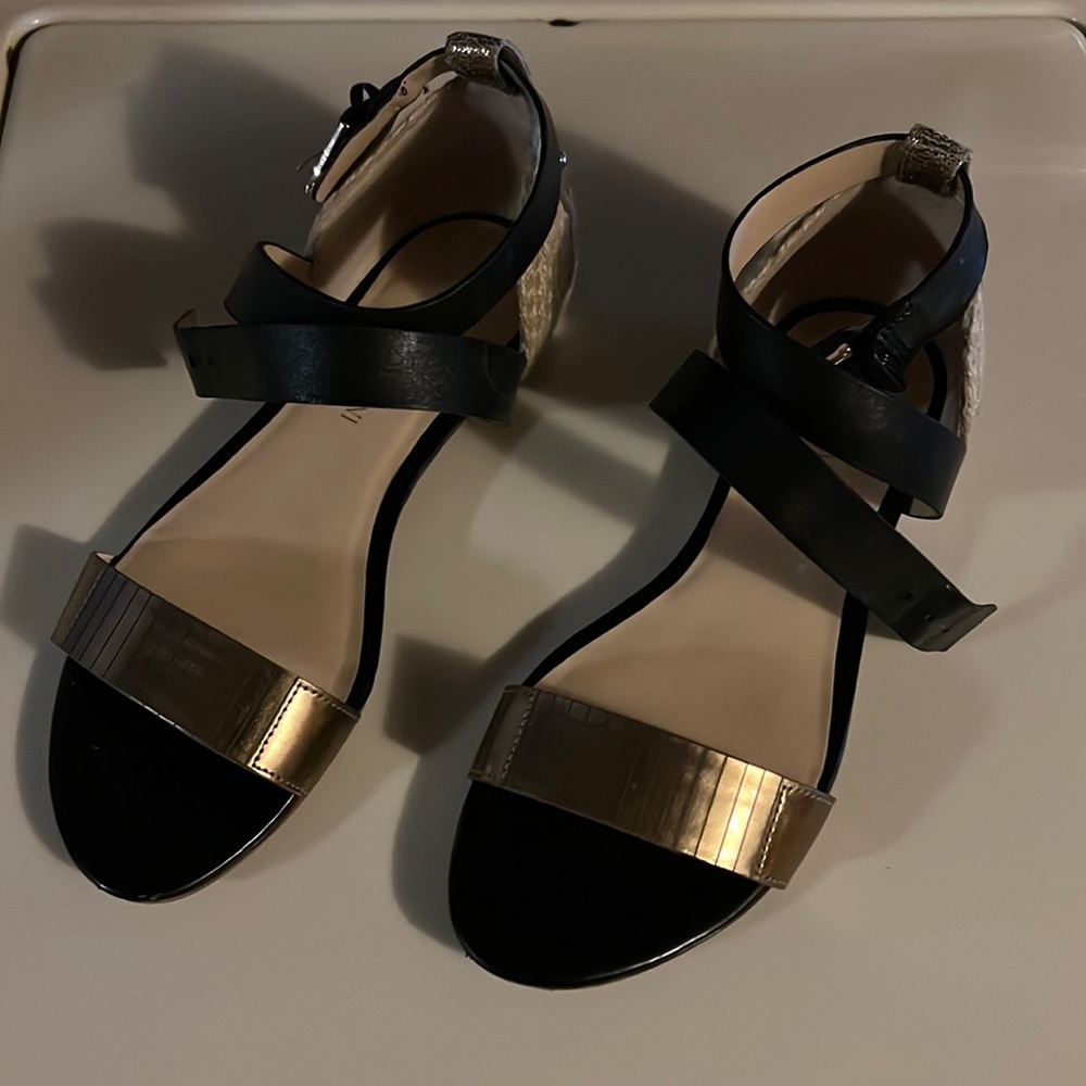 Enzo Angiolini sandals